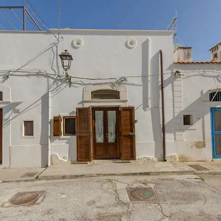 Casetta Bianca Nello Junno Vakantiehuis