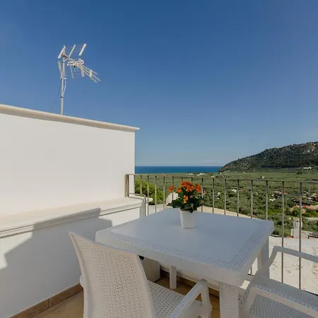 בית נופש Casetta Bianca Nello Junno