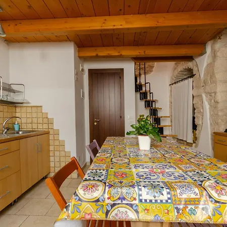 Casetta Bianca Nello Junno Σπίτι διακοπών Mattinata