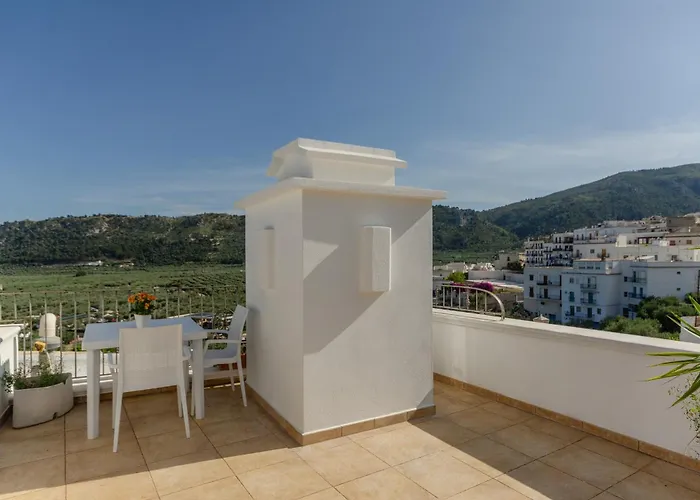 Casetta Bianca Nello Junno Mattinata