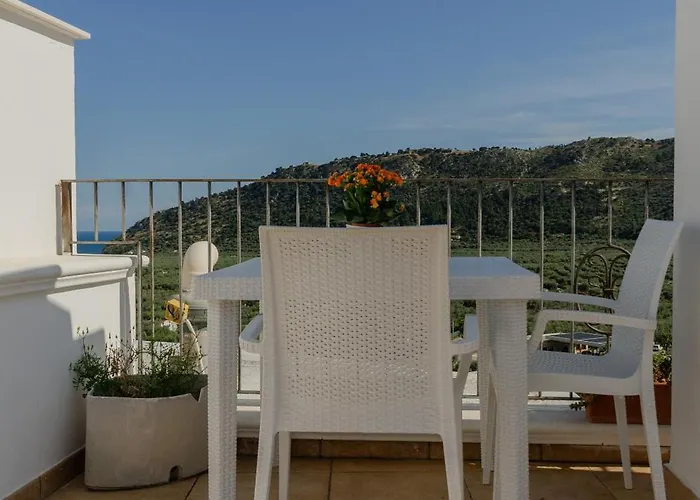 Casetta Bianca Nello Junno Vakantiehuis *